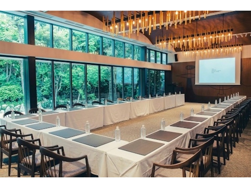 企業・個人宴会や会議等、多岐に渡るご利用をいただいております。