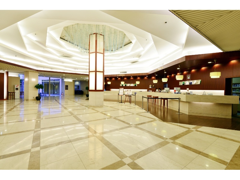 フロントロビー（本館2F）