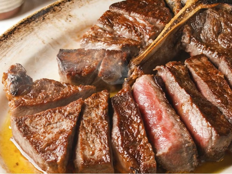 【17時半迄入店限定コース】ポーターハウスステーキ、本日のサラダなど全5品
