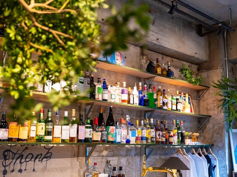 ドリンク・軽食付きで長時間会議も快適に