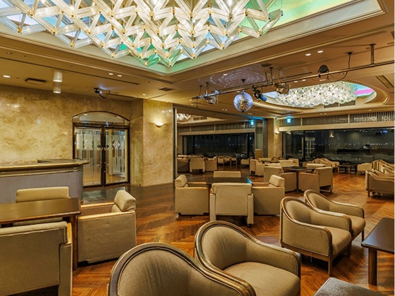 【ナイトラウンジ】
二次会やナイトミーティング会場など様々な用途でご利用頂けます。