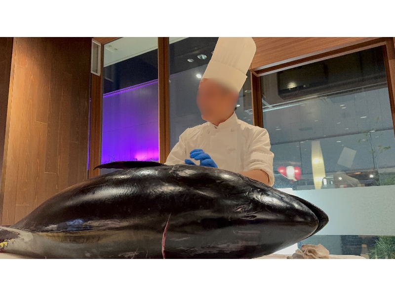マグロ解体ショー