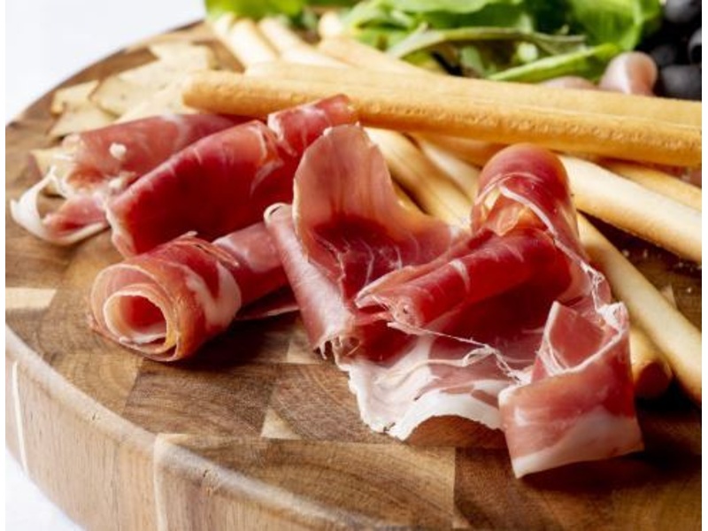 前菜の一例。彩り豊かなメニューでパーティーを華やかに演出します。