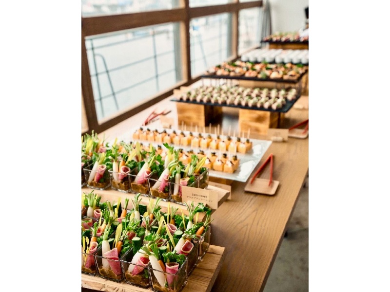 コース料理でもビュッフェスタイルでも対応