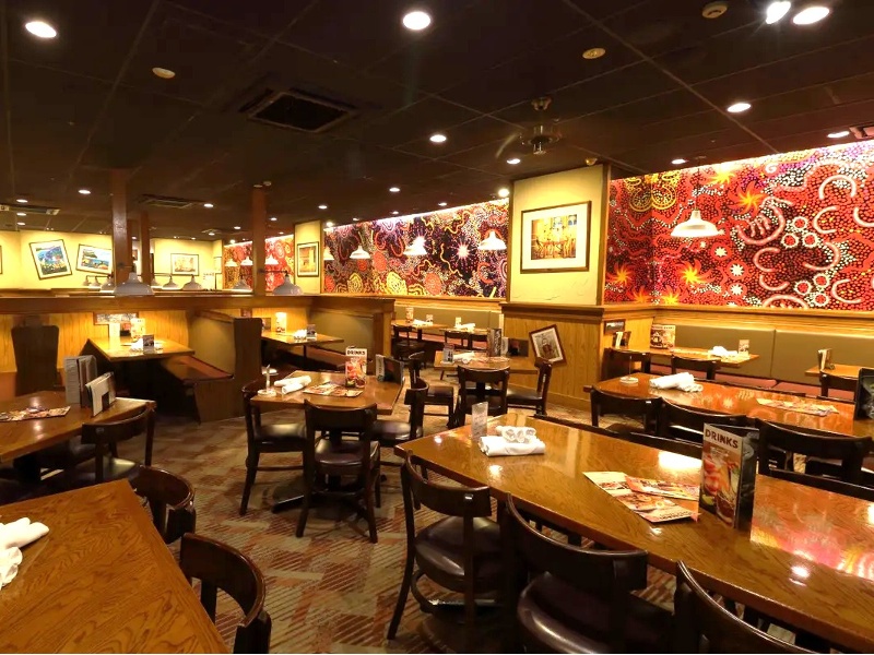 最大170名の大人数にも対応！貸切50〜170名OKのアメリカン空間で、非日常感あふれる宴会をお楽しみください。