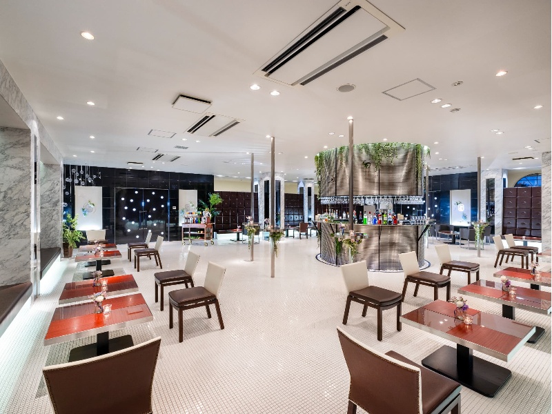 多目的にご利用いただけるウエルカムホール。