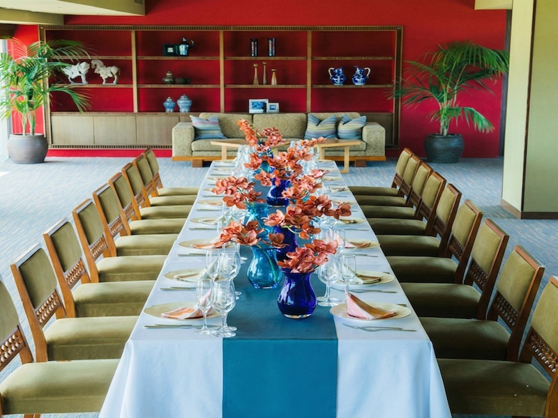 THE OCEAN’S LOUNGE