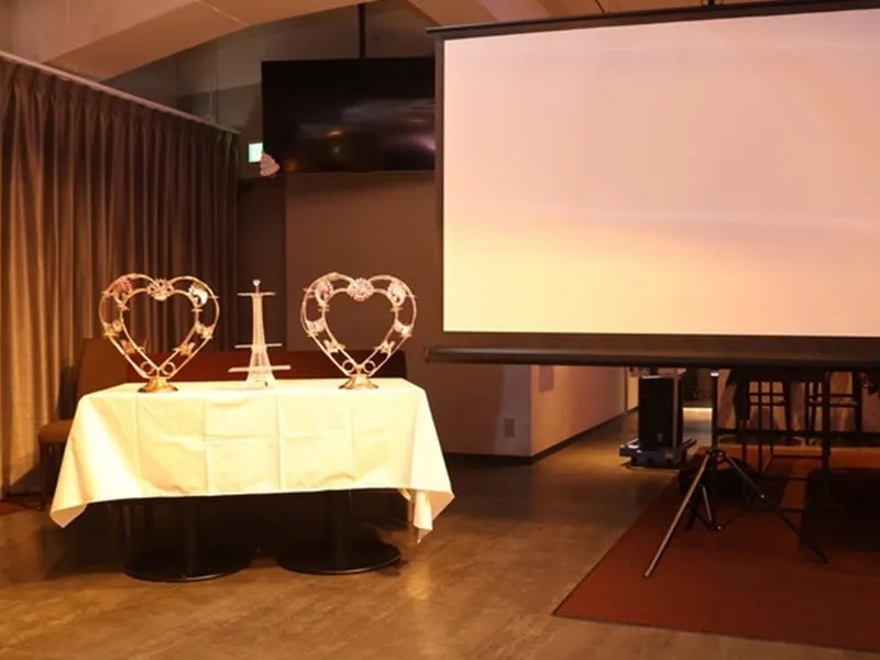 立食最大120名、着席最大70名様収容可能な大規模スペース。
