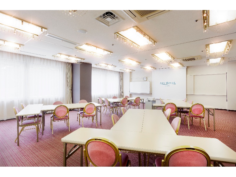 西館3F「ひばりタイプ（全3室）」80㎡　アイランド形式