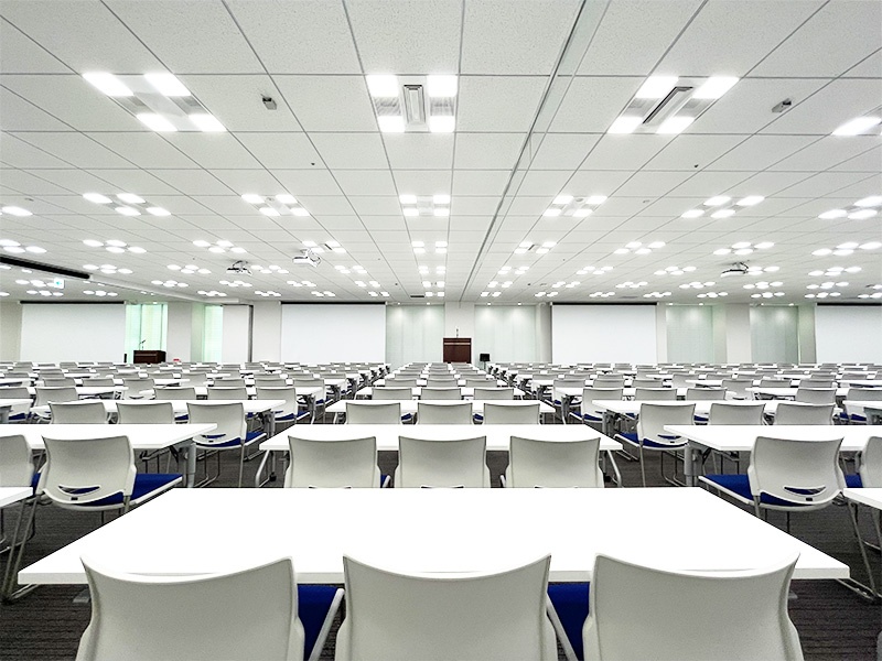Grand Hall_720㎡_天井高4.5ｍ_セミナーやイベント会場に最適！