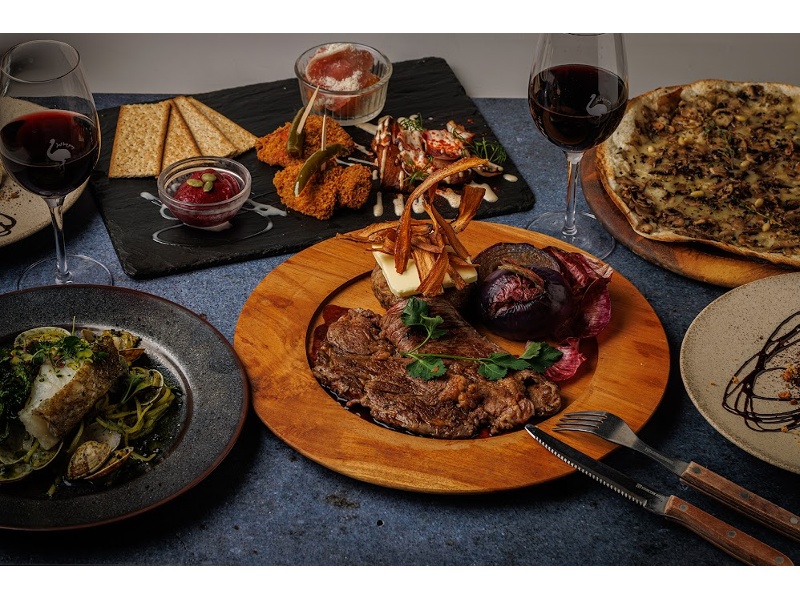 【2時間飲み放題付き！LGディナーコース】人気の牛＆ラムステーキ付き！　※17時～限定