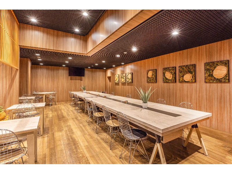 ザステーションカフェバー(B1)大テーブル
20名さま