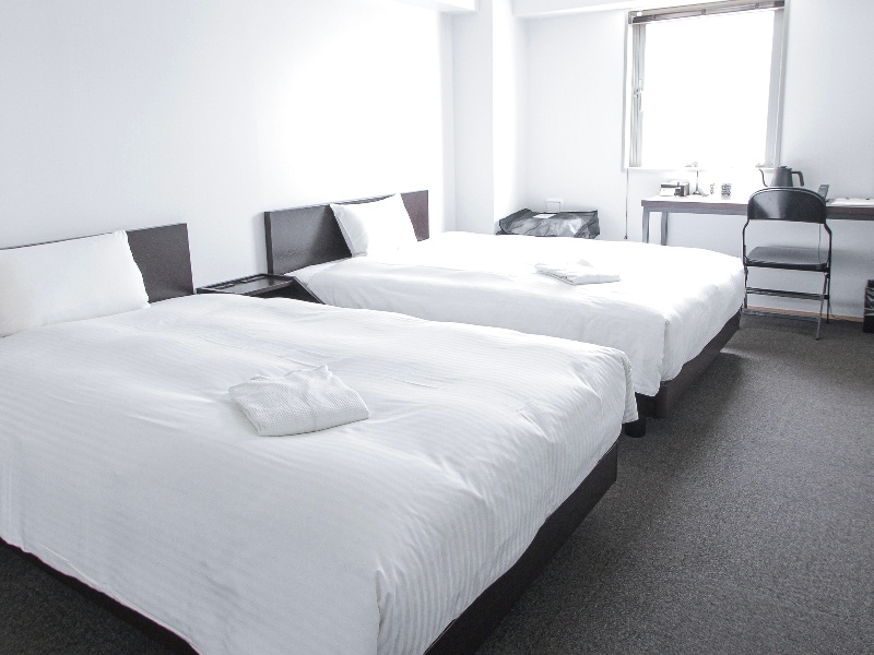 ツインルーム(22㎡/ベッド幅140cm×1台、120cm×1台/定員１~3名）