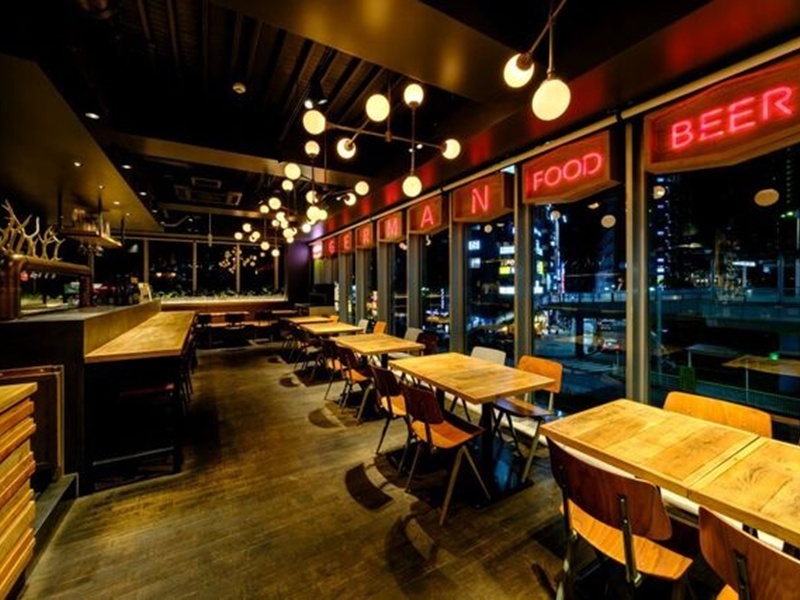 【品川駅港南口徒歩3分】好立地。着席70名・立食100名まで貸切対応可能です！