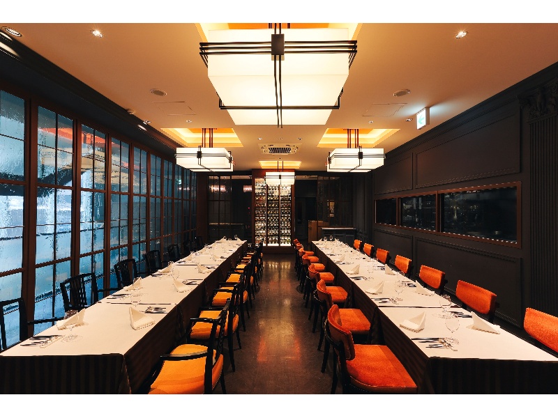 レストラン会場の宴会スタイル②