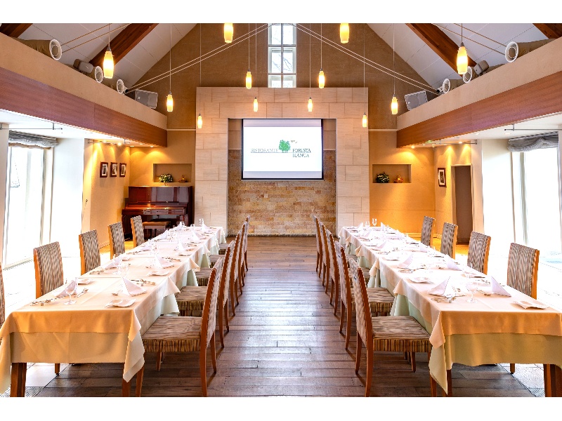 ご会食スクリーン使用イメージ