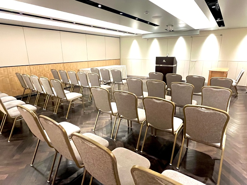 さまざまな用途で御利用いただけます。
レイアウトは御希望に合わせてご提案いたします。