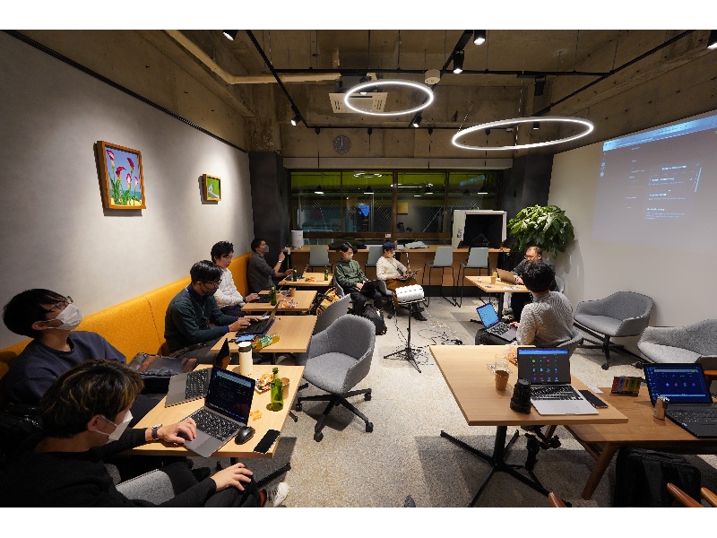 プロジェクター完備！WORK SPACE 貸切（着席、最大25名）6時間貸切プラン55,000 円（税込）追加1時間＋11,000円（税込）