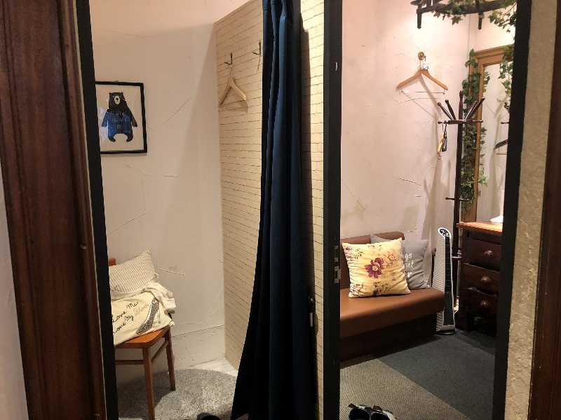 控室は2部屋隣同士であります