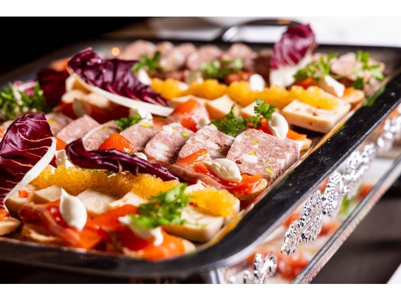 ビュッフェ料理　例③