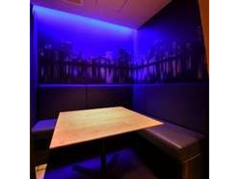 VIP ROOM(控室、半個室)