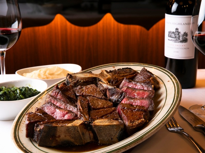 飲み放題付き 熟成Tボーンステーキ・人気のサイドディッシュ2種・食後のデザート含む全8品