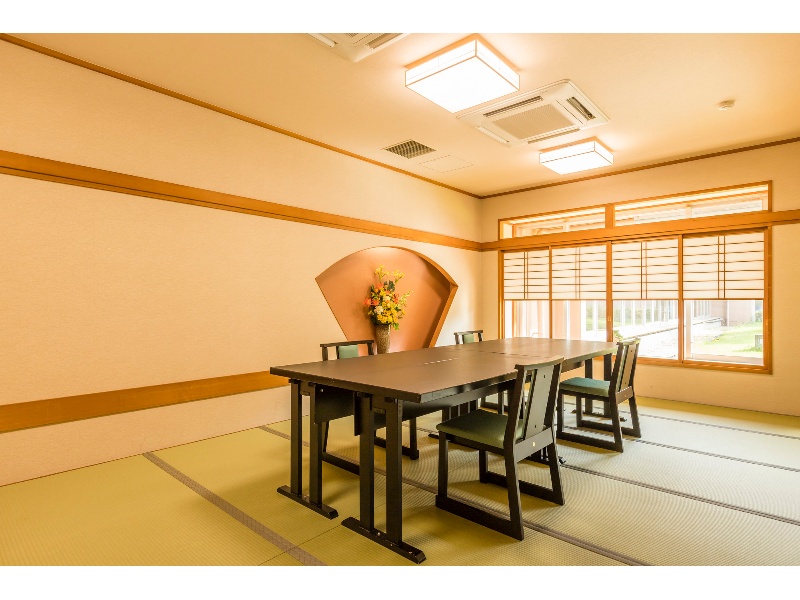 小宴会場（3分割後）