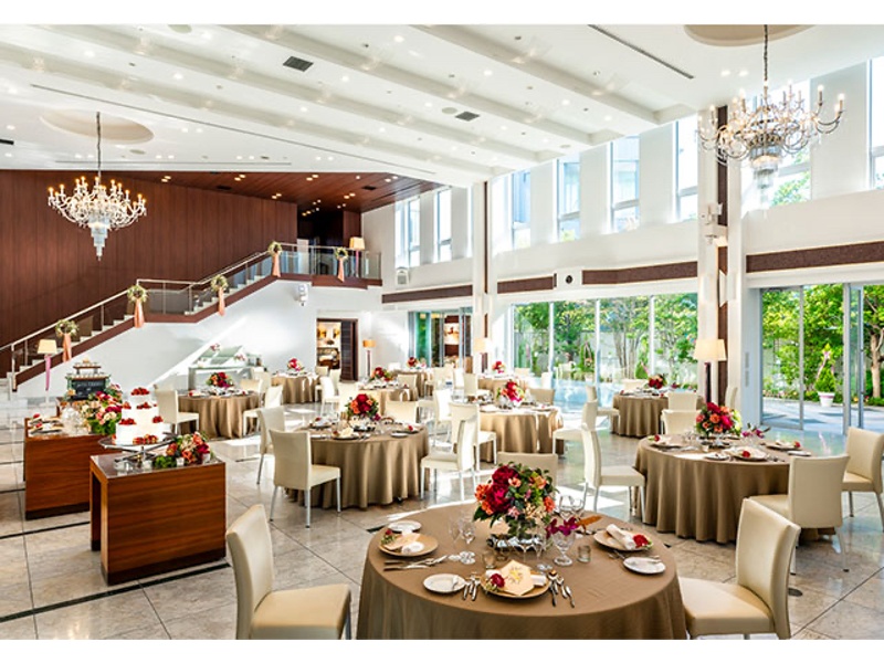 「エル・ドゥーヴィル」
フランス・ノルマンディ地方の高級リゾート地の邸宅をイメージした会場