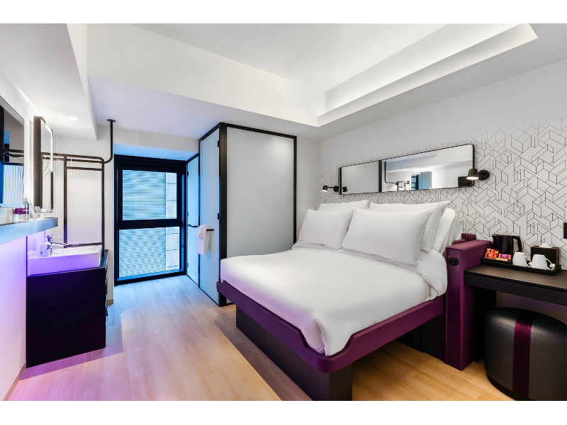 客室一例（クイーン）