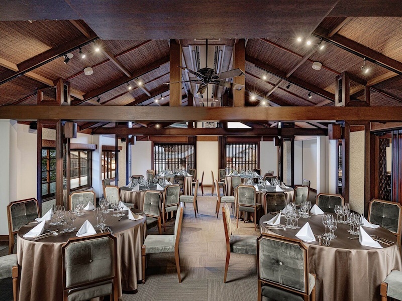 ■THE YASAKA
着席	：60名様　　  立席：70名様	
スクール：48名様	シアター：80名様
竹内栖鳳が八坂の塔を愛でるためにためと言われ、東山のシンボル八坂の塔を、一番美しく見ることができます。