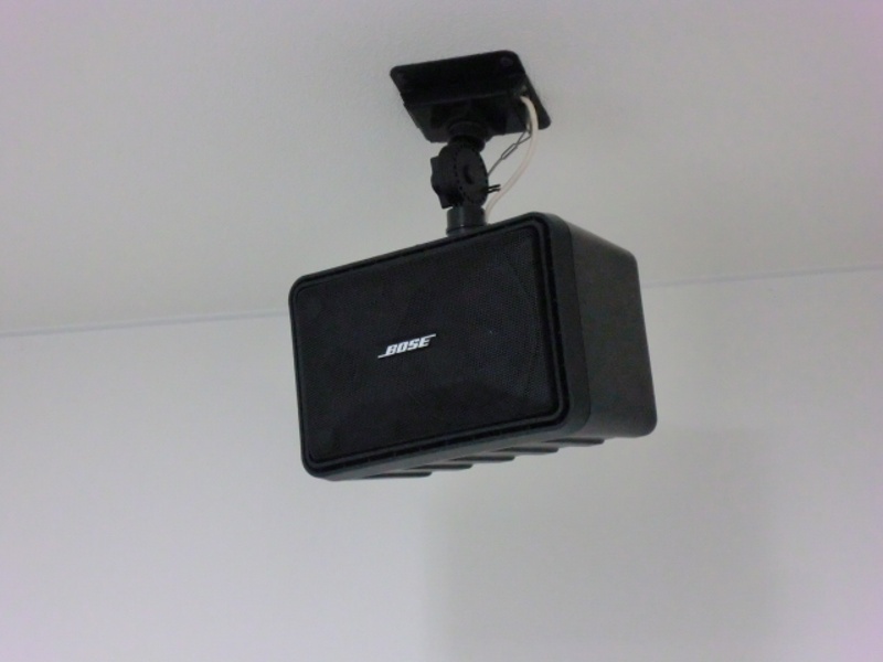 【多目的ホール】スピーカー