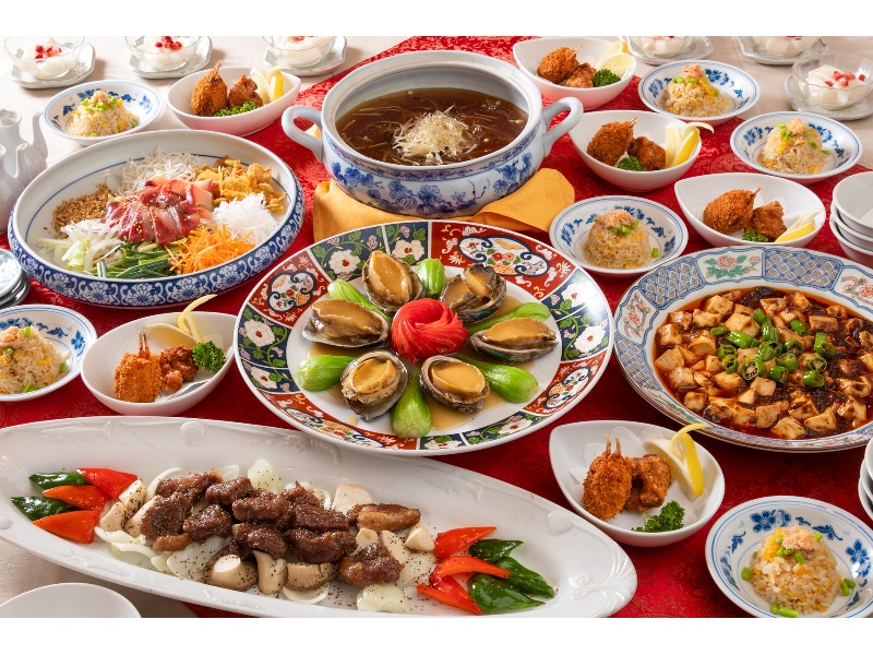 新年会、飲み放題付きコミコミ7000プラン
【贅沢鮑の姿煮込みと牛サーロインの黒胡椒炒めのコース】