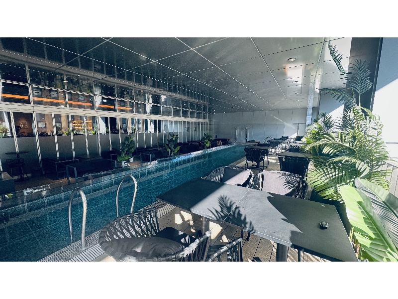 メインフロア_X PLACE water terrace<歌舞伎町タワー5階>