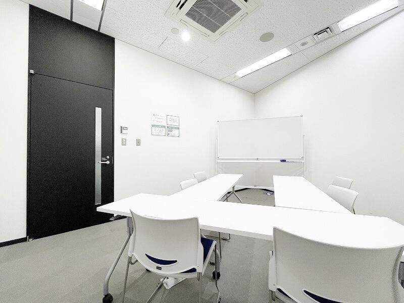 L_18㎡_天井高2.5ｍ_セミナーやイベント会場に最適！