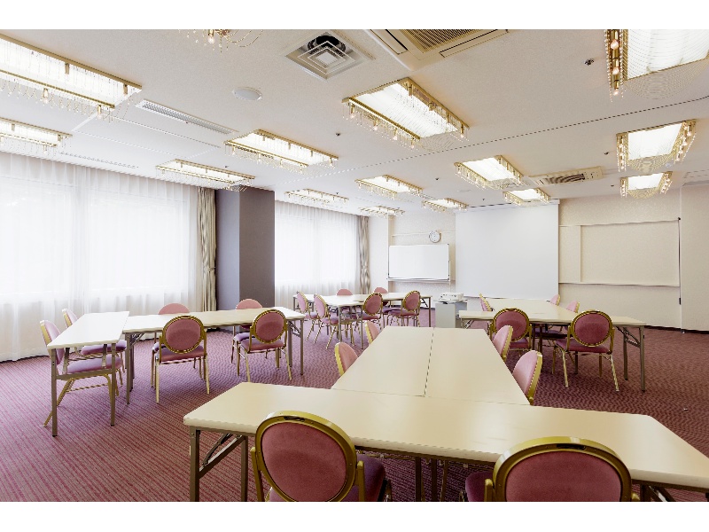 西館3F「ひばりタイプ（全3室）」80㎡　アイランド形式