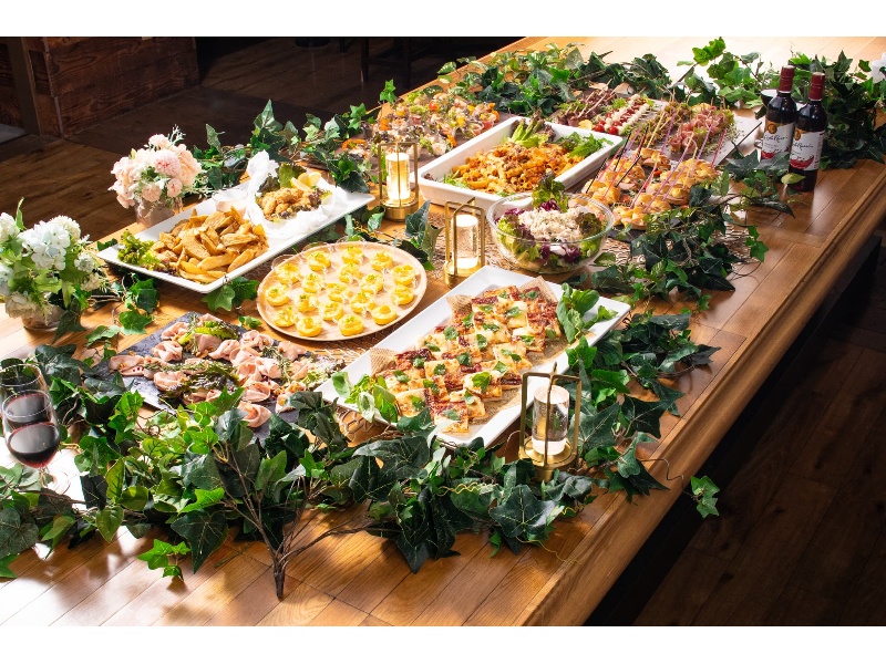 【クラシックビュッフェ】2h飲み放題付き！ローストビーフ・魚介のイタリア風マリネなど全14品　