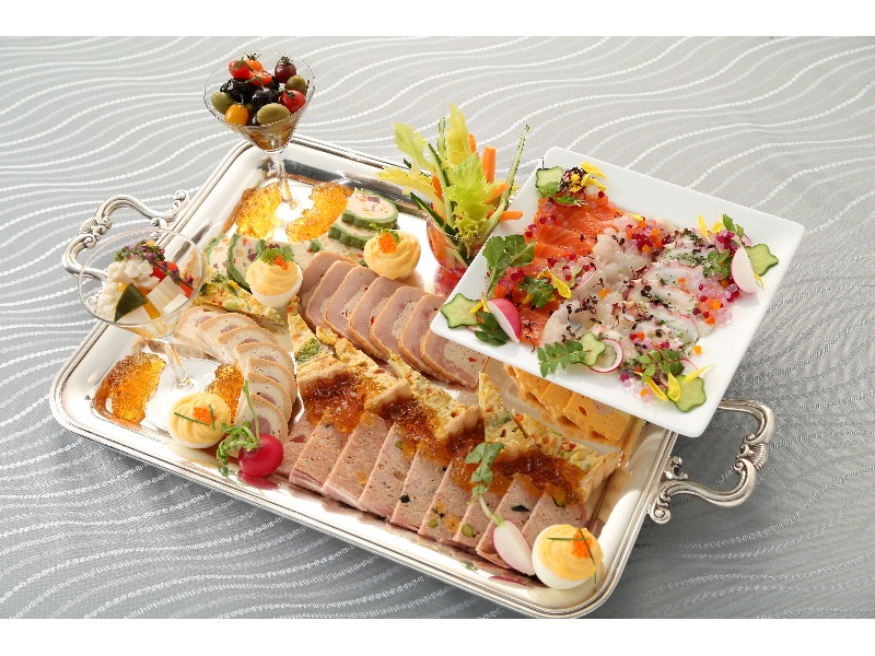 【最短1カ月以内プラン】
急な祭事が入り費用を抑えたい幹事様必見！！会場使用料無料！３つのバンケットホールから会場が選べる