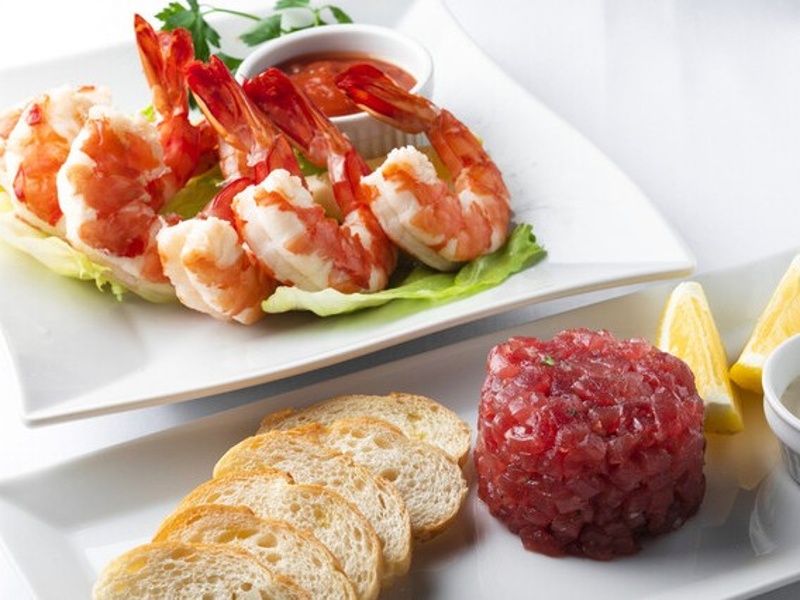 シーフードメニューも豊富で豪華な宴会を