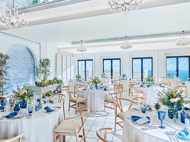 【オーシャンテラス付き宴会場◇ラメール】着席人数30〜120名迄/立食人数~〜150名迄◆大規模なイベントにも対応可能◆会場内でもテラスでも余興が叶います◆プロジェクター有り(有料)