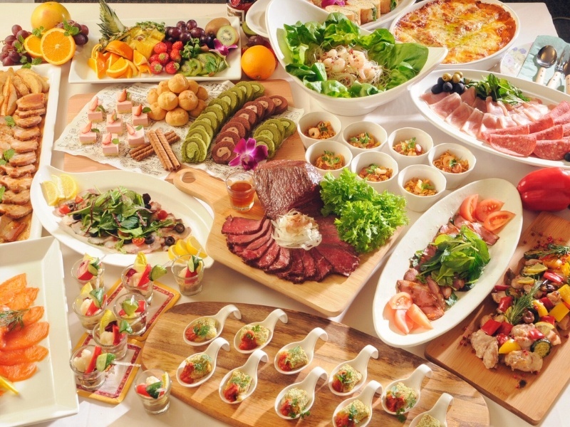 ローストビーフ、握りずしなど11品～