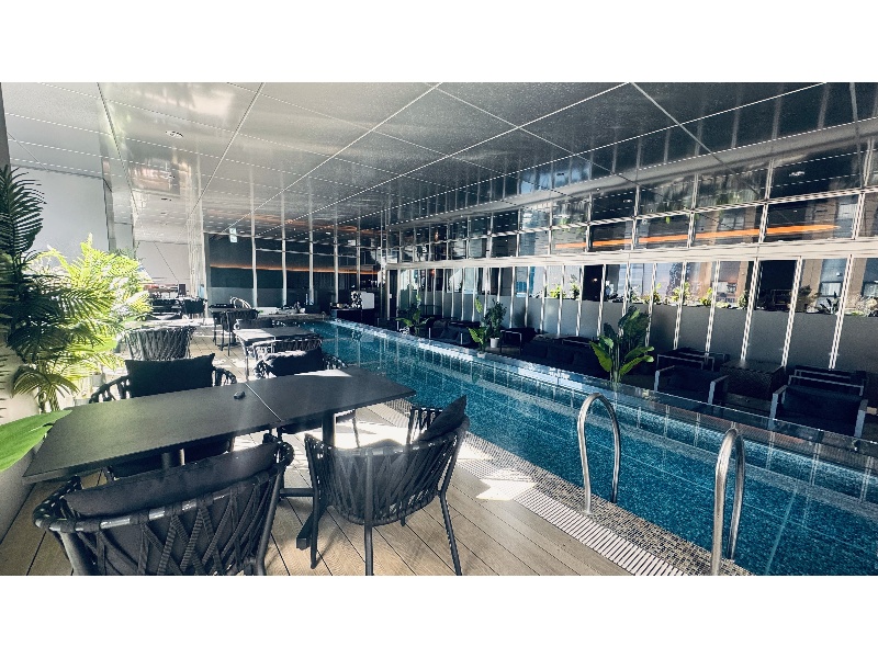 メインフロア_X PLACE water terrace<歌舞伎町タワー5階>