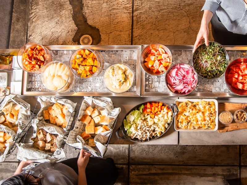 関西各地の契約農家さんから届く新鮮な野菜・フルーツが魅力のファームカフェ