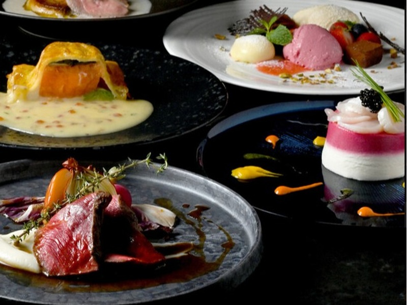 不定期で開催されるライブイベントでは、プロのミュージシャンによる演奏を間近で、かつ食事を楽しみながら堪能できるという、贅沢なひとときを過ごせます。