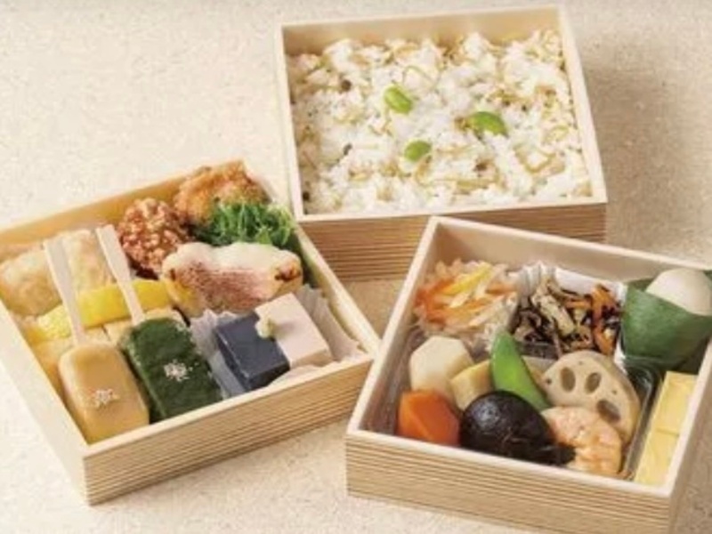 お弁当 他
『華弁当』
