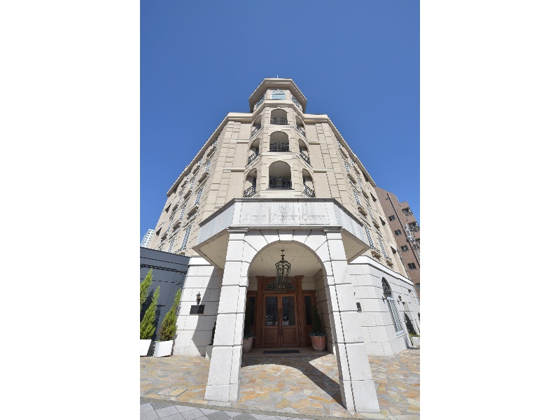 仙台駅東口から徒歩5分！英国邸宅のような空間で特別な宴会を。