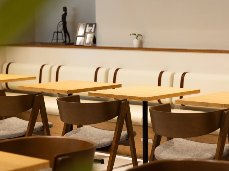 YATSUDOKI カフェ
こだわりの食＆スイーツを自然感じるくつろぎの空間で