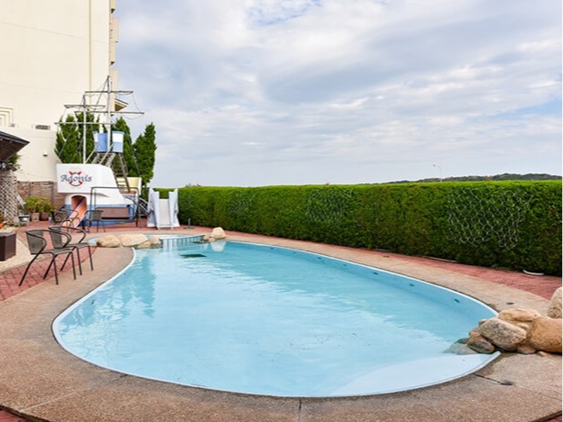 シーサイドプール（夏季限定）
1F庭園露天風呂湯上り回廊前に夏季限定のお子様用プールがございます。保護者同伴のうえ、ご自由にお楽しみください。
※お着替えの際は6F大浴場の脱衣所をご使用ください。
※コインランドリーはございません。