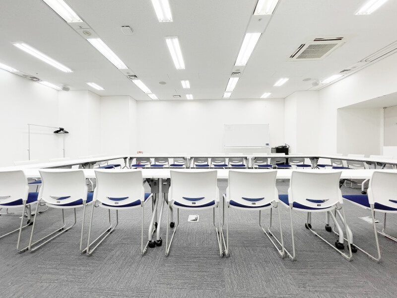 Q_82㎡_天井高2.5ｍ_セミナーやイベント会場に最適！