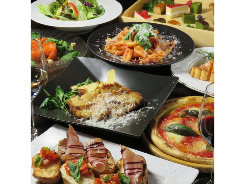 【迷ったらコチラ】ピザ＋パスタ・メイン肉料理の8品×ゆったり2.5時間飲み放題付きプラン　5000円