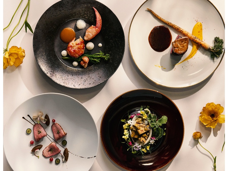 季節やご要望に合わせて、ライトコースからフルコースまで幅広くご提案します。神戸牛など、地の食材をふんだんに取り入れたスペシャルプランもご用意。